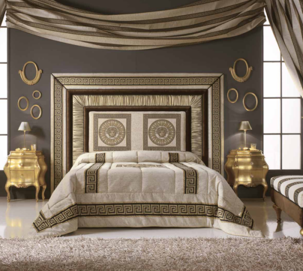 Lit luxury medusa